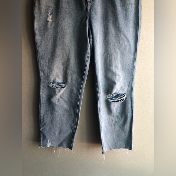 NEW Blanknyc Women’s The Madison Crop High Rise Crop Blue Denim Jeans Size 31 - Picture 3 of 11